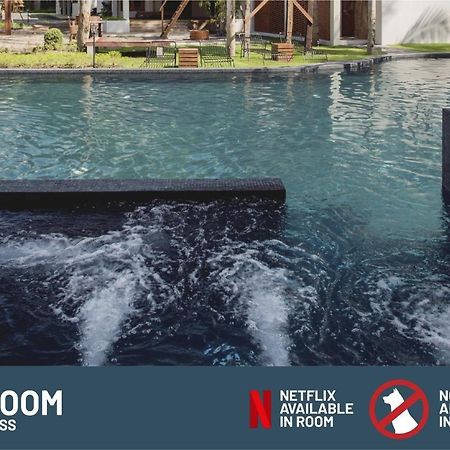 Pawtel Hotel Mae Rim Bagian luar foto