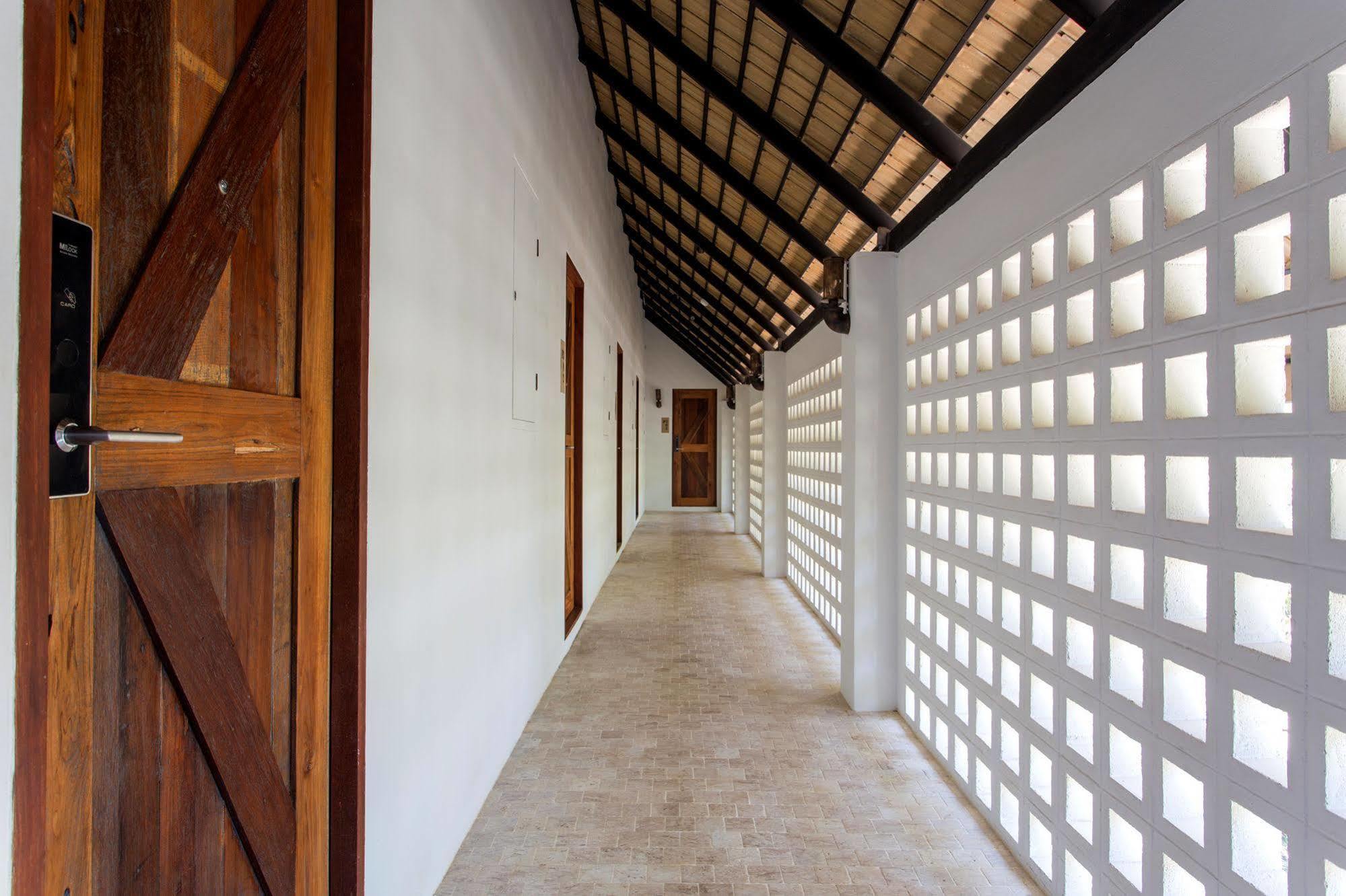 Pawtel Hotel Mae Rim Bagian luar foto
